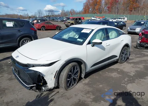 2023 Toyota Crown Xle z USA, uszkodzony, nr VIN JTDAAAAF9P3016054